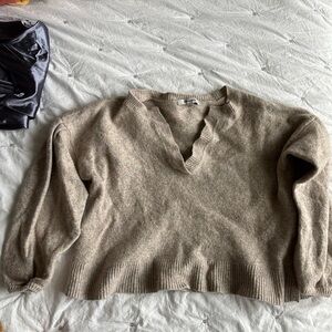 Cropped wool sweater